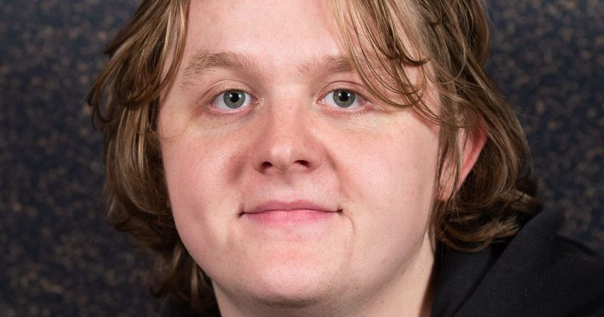  Lewis Capaldi says medically prescribed cannabis left him ‘hearing voices’