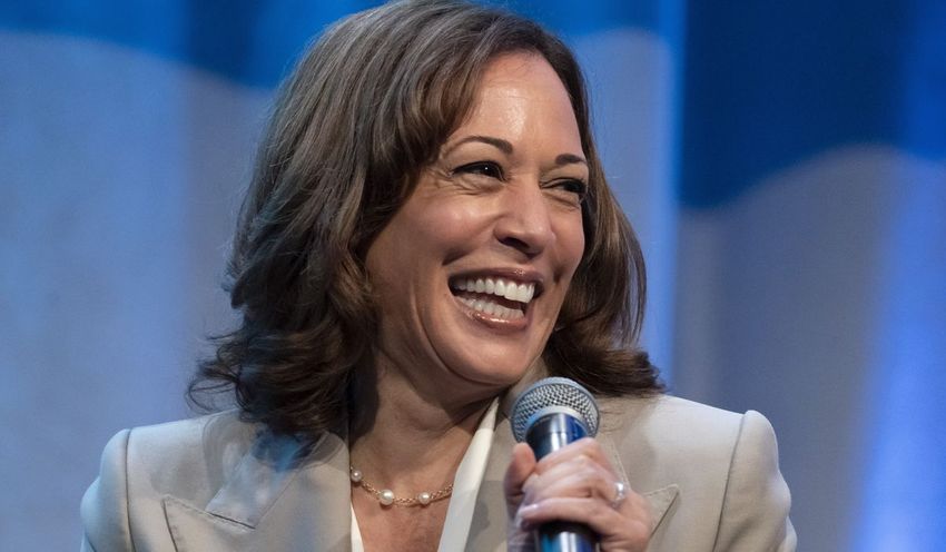  Harris: No one should go to jail for ‘smoking weed’