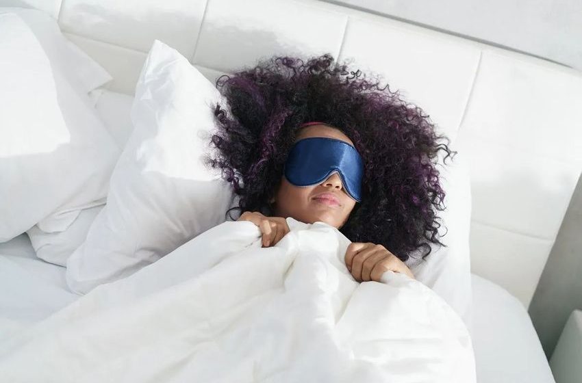  Does cannabis work as a sleep aid? We asked experts about three popular remedies