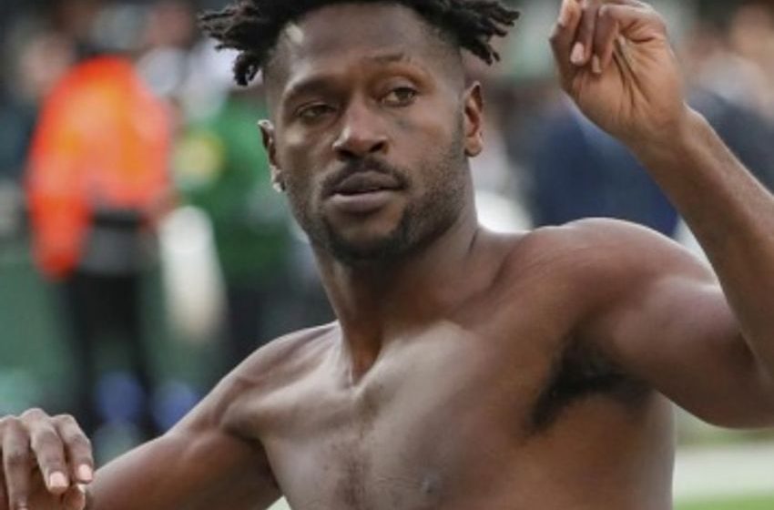  Antonio Brown Reacts To Backlash After Disturbing Video Surfaces Where He Exposes Himself To Hotel Guests