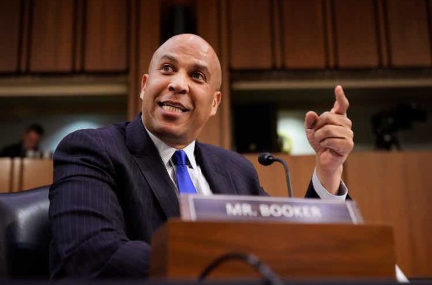  Booker says marijuana reform has ‘good chance’ of passing during lame duck session