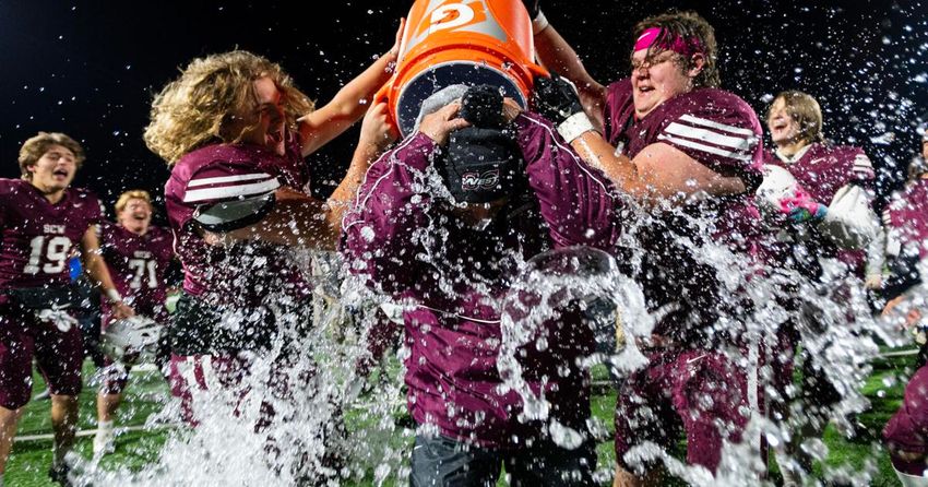  Kirt runs wild as St. Charles West downs Lutheran North for first district crown in eight years