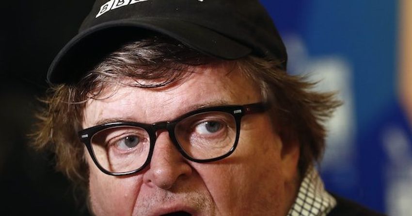  Michael Moore: More Americans Want Democrats than Republicans – ‘We Are the Majority’