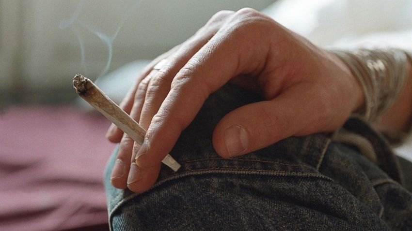  Smoking marijuana may be more harmful to lungs than smoking cigarettes, study finds – ABC News