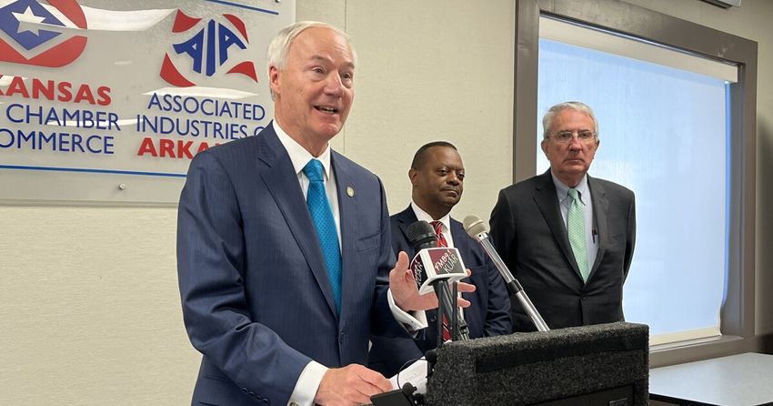  Arkansas business leaders join Gov. Hutchinson in opposing recreational marijuana – KUAR