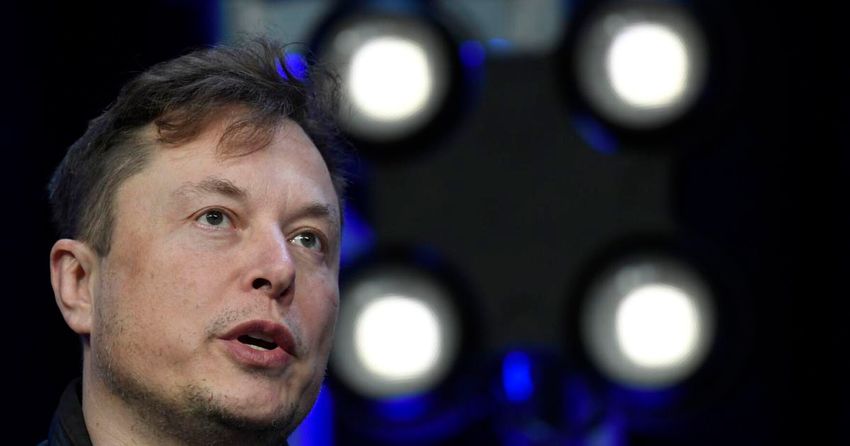  Musk warns of Twitter bankruptcy as more senior executives quit