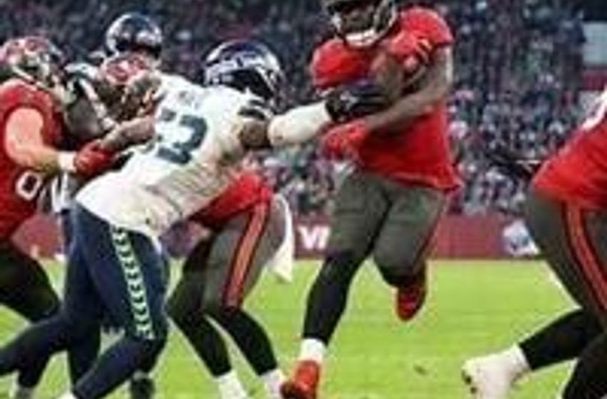  Bucs defense stifles Seahawks in NFL’s Germany debut