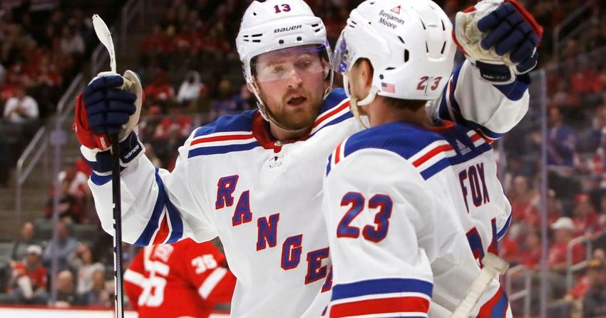  Zibanejad scores twice in 700th game as Rangers pound Wings