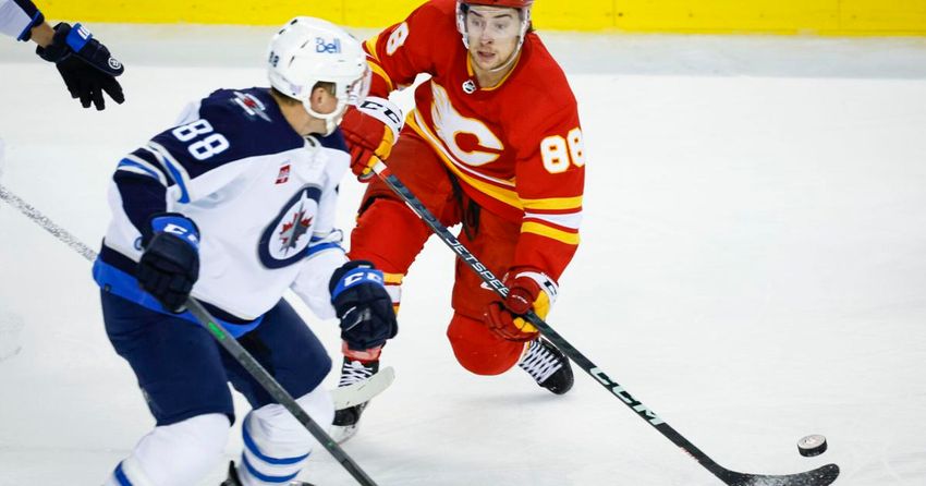  Flames beat Jets 3-2 to end 7-game skid