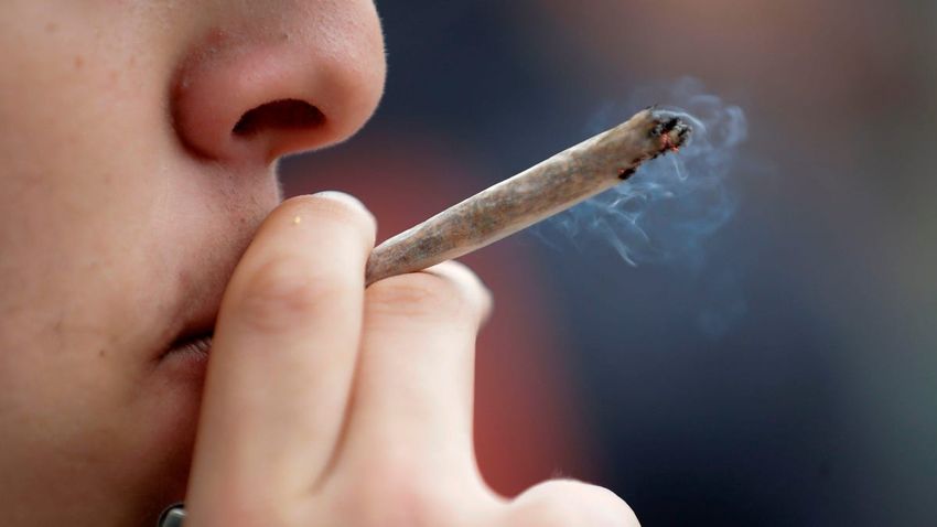  Smoking Marijuana Is More Likely To Cause Emphysema Than Cigarettes, Study Suggests