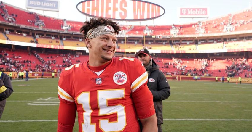  NFL MVP favorites: Chiefs QB Patrick Mahomes leads the pack after 10 weeks