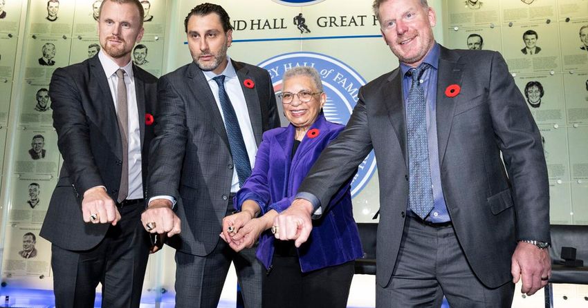  Sedin twins, Luongo lead Hockey Hall of Fame’s class of 2022