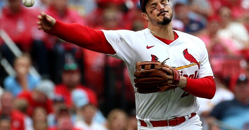  Cardinals’ Nolan Arenado retains his surehanded grip on Platinum Glove Award