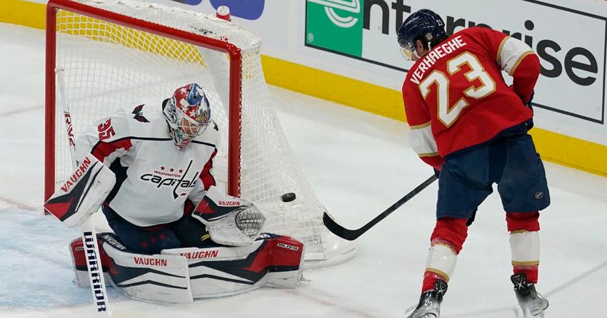  Verhaege scores 2 goals, Panthers beat Capitals 5-2