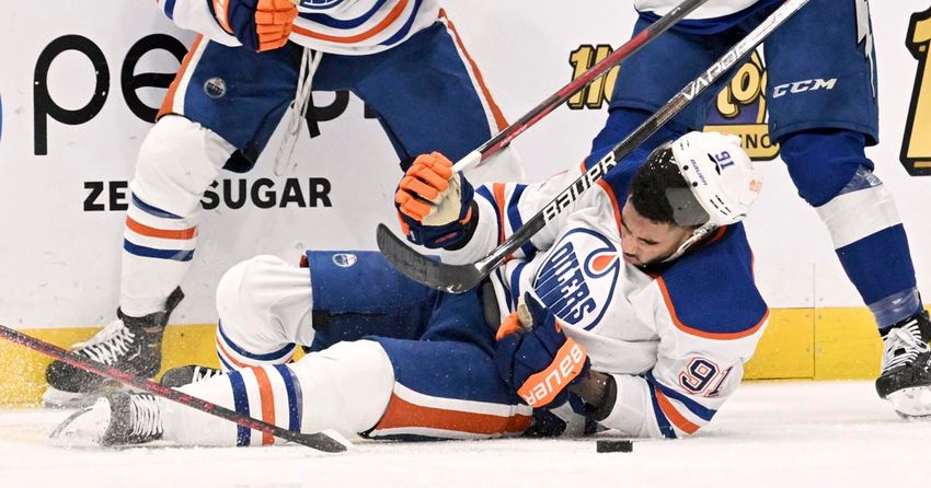  Oilers’ Evander Kane out 3-4 months after wrist cut by skate