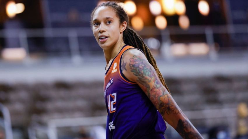  Brittney Griner Urges Supporters to Write Letters to Paul Whelan