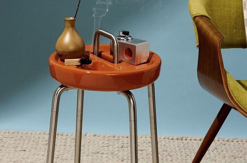  Retro-Modern Ashtray Furniture – The Houseplant Side Table Ashtray Has Ample Space for Smokables (TrendHunter.com)