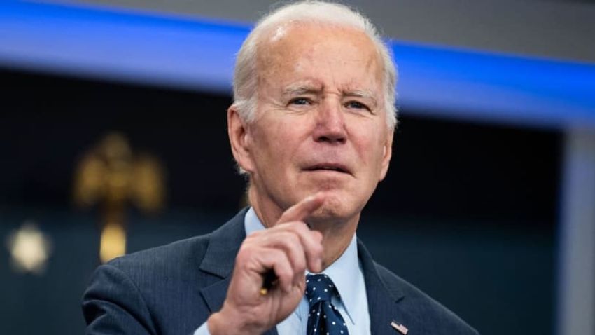  Biden signs executive order to investigate systemic racism in government