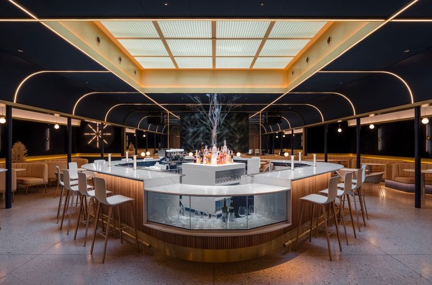  Stella’s Cucina Restaurant / MQ Architecture