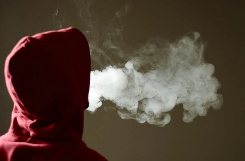  Vaping Tobacco or Weed Appears Tied to Higher Anxiety in Teens