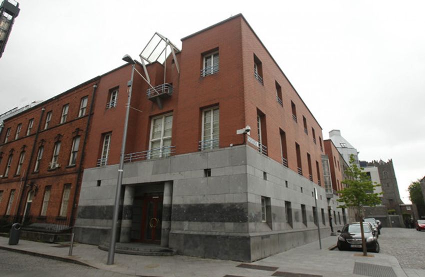  ‘Easily led’ teenager placed on 15 month probation over pursuit of a stolen car in Dublin