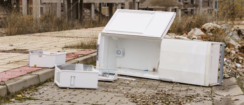  Suspect Allegedly Hurls Drug-Filled Fridge Out Window During Police Raid In Germany