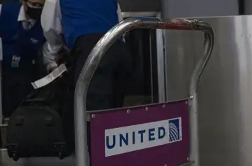  United Airlines Workers Accused of Luggage Cannabis Theft Scheme