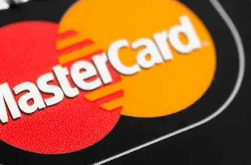  Mastercard moves to stop cannabis purchases with its debit cards