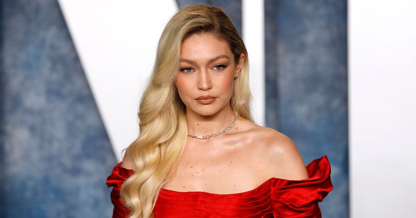  Gigi Hadid Is the Latest Celebrity to Try the Upside-Down Bikini Trend