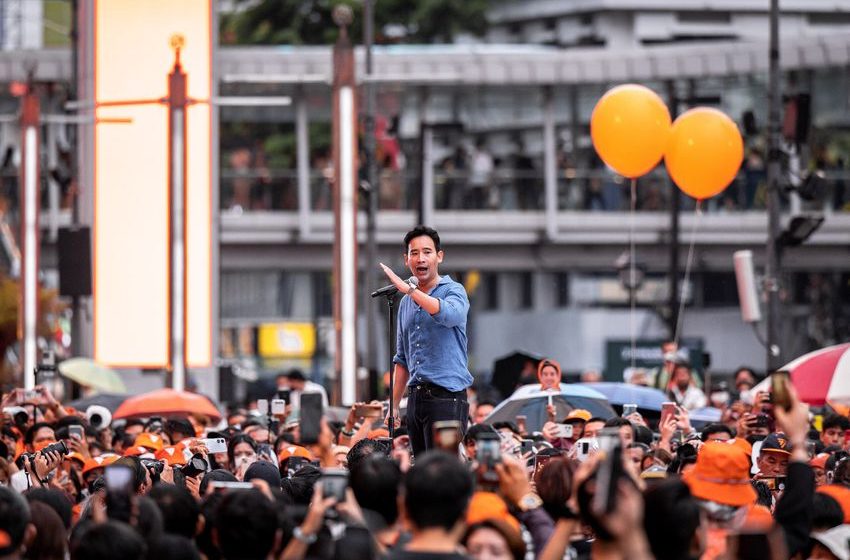  Brewing Anger in Thailand as the Establishment Unites to Foil Change