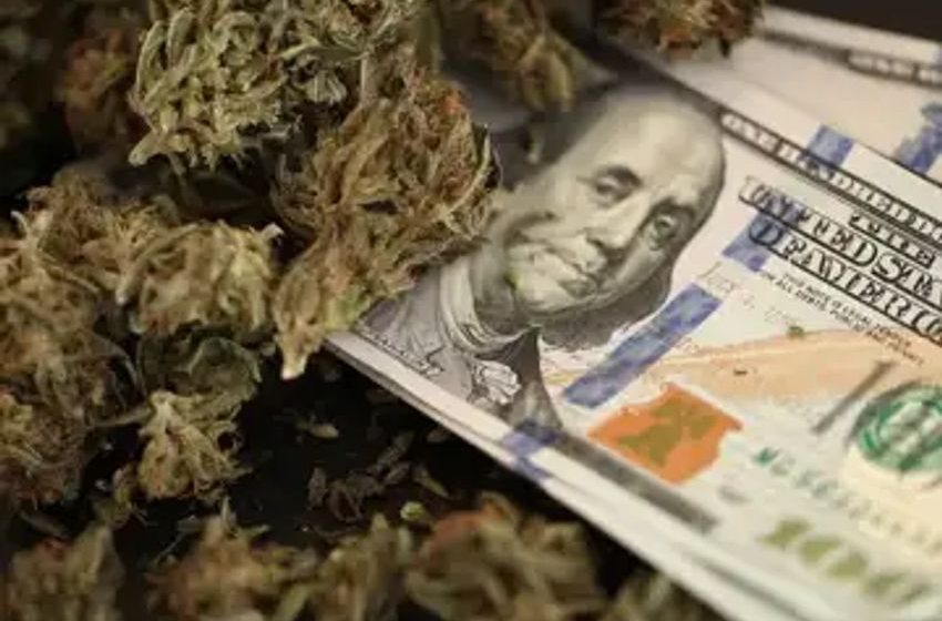  Oregon Marijuana Stores Sold $81 Million in August, Marijuana Taxes Reach $1 Billion Since 2016