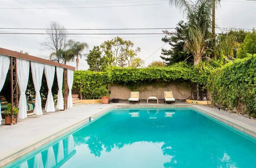  These Are the Best Cannabis-Friendly Airbnbs in Los Angeles