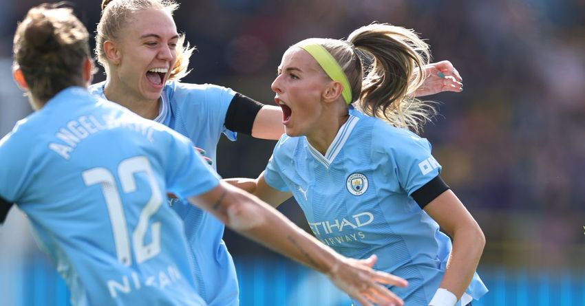  Manchester City Women See Red As Chelsea Snatch A Draw