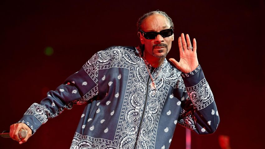  Is Snoop Dogg Quitting Smoke? A Look At The Rapper’s Weed History