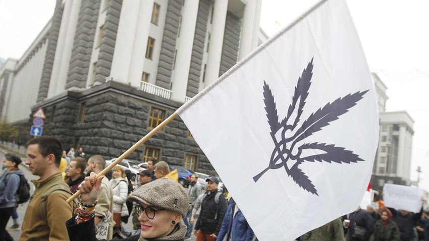  Ukraine legalizes medical marijuana