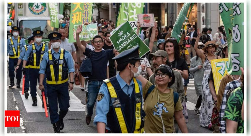  Japan to legalise cannabis-based medicines