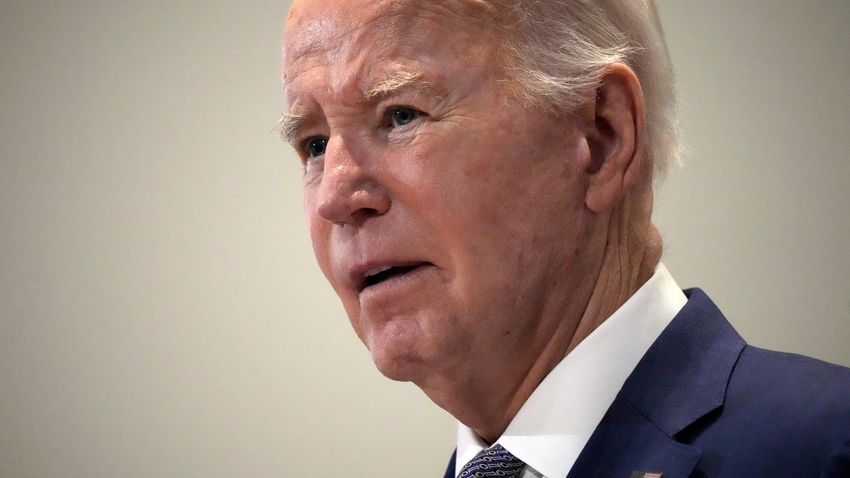  Biden to soak up sunshine and campaign cash in Florida trip