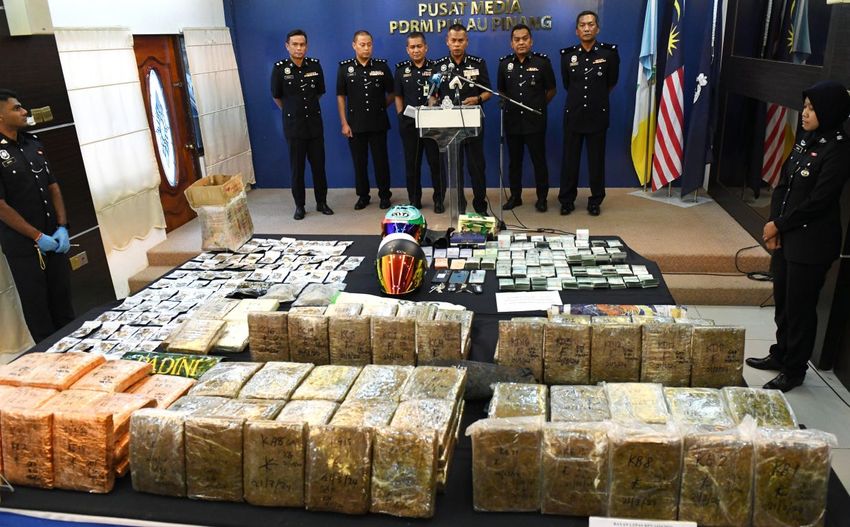  Drug raid: Cops nab six, including family of five, seize 139.5kg of cannabis in Penang