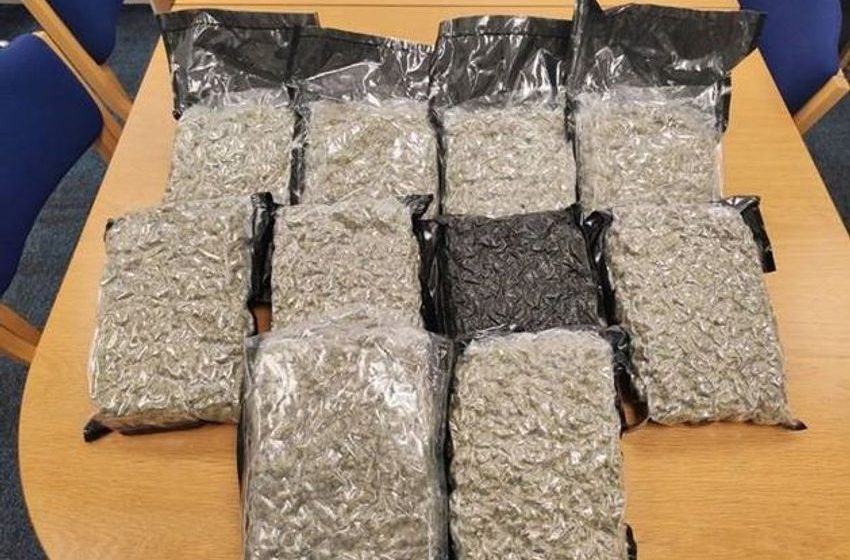  Gardaí arrest man (40s) and seize cannabis herb worth over €100k in Kildare