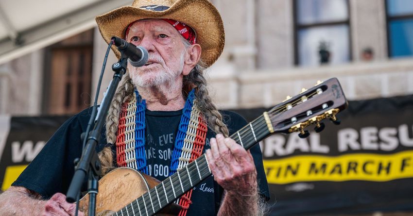  Of Course Willie Nelson Is Writing a Cannabis Cookbook