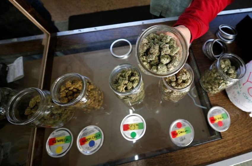  US unveils proposal to ease restrictions on marijuana