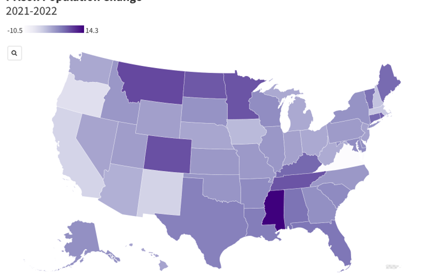  Map Shows US Prison Population Is Growing in These States
