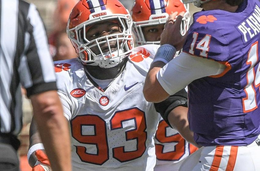  Clemson football’s Caden Story charged with misdemeanor marijuana possession