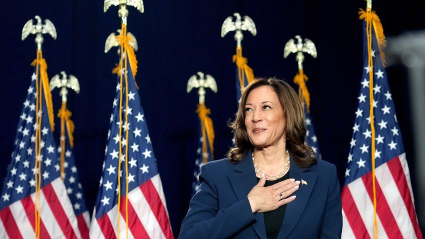  VP Kamala Harris could name one of these 5 Democrats as her running mate