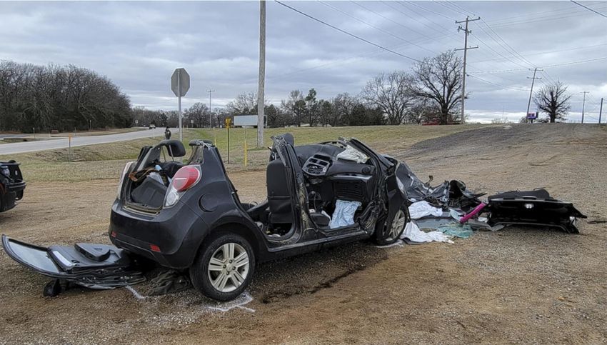  Not News: News story reveals the dangers of marijuana. News: By focusing on one car crash 2 years ago. Fark: They only mention their advertisers (alcohol) in one phrase, “alcohol did not appear to be factor in the crash” [Asinine]