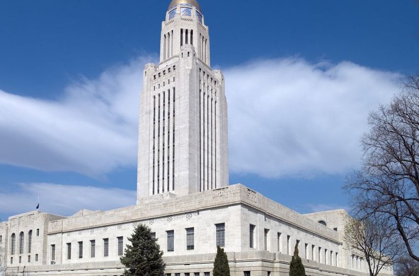  Nebraska Supreme Court upholds law restricting both abortion and transgender youth medical care