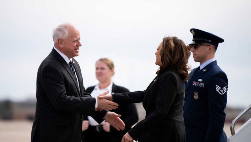  Minnesota Gov. Tim Walz announced as Vice President Kamala Harris’ running mate