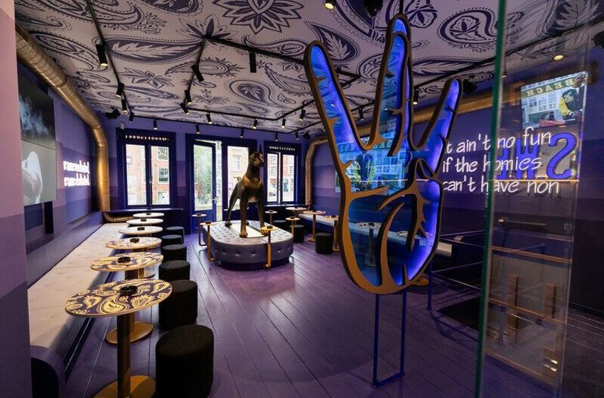  Dispensary-Cafe Concepts – Snoop Dogg Opened Two S.W.E.D. Shops for the Global Cannabis Community (TrendHunter.com)