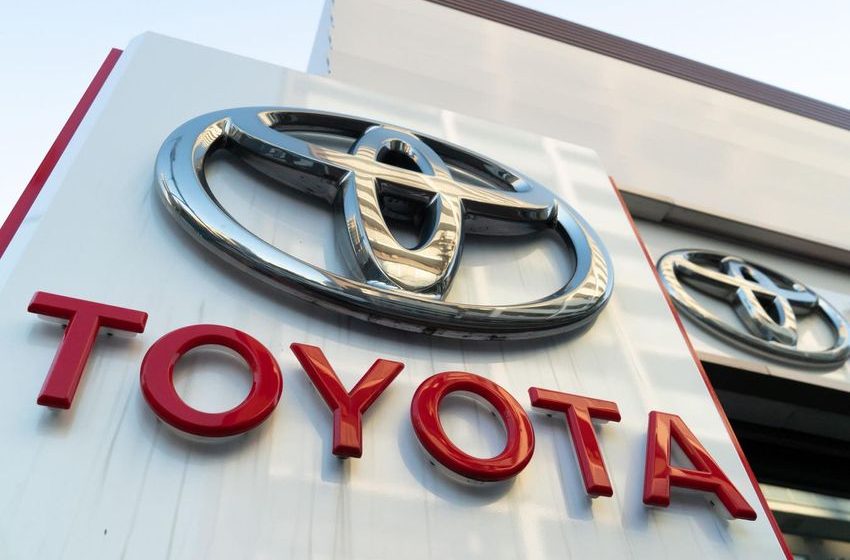  The Wiretap: How Cops Got Toyota To Spy On A Loaner Cars For 3 Weeks