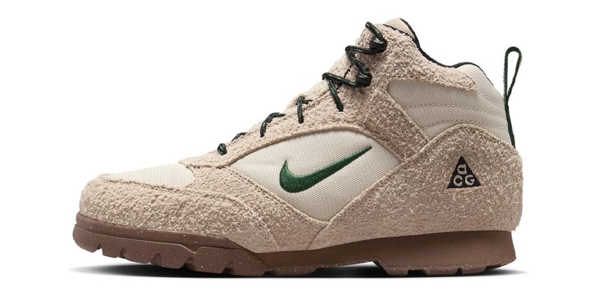  Nike ACG Debuts The Torre Mid Hiking Boot in “Hemp/Gorge Green”